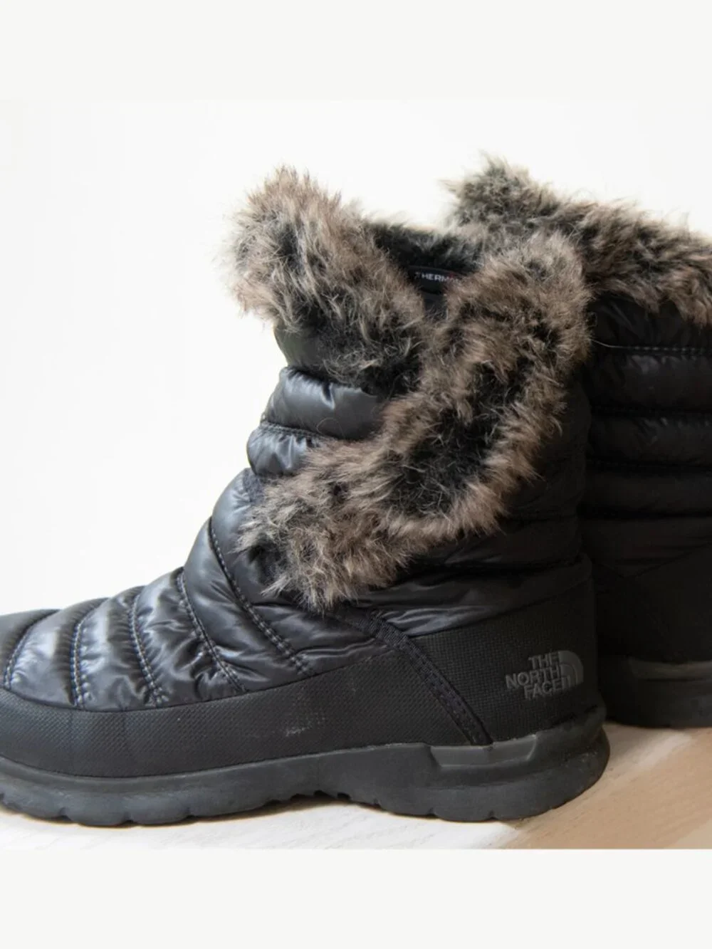 The North Face Women's Thermoball Microbaffle Bootie SZ 7